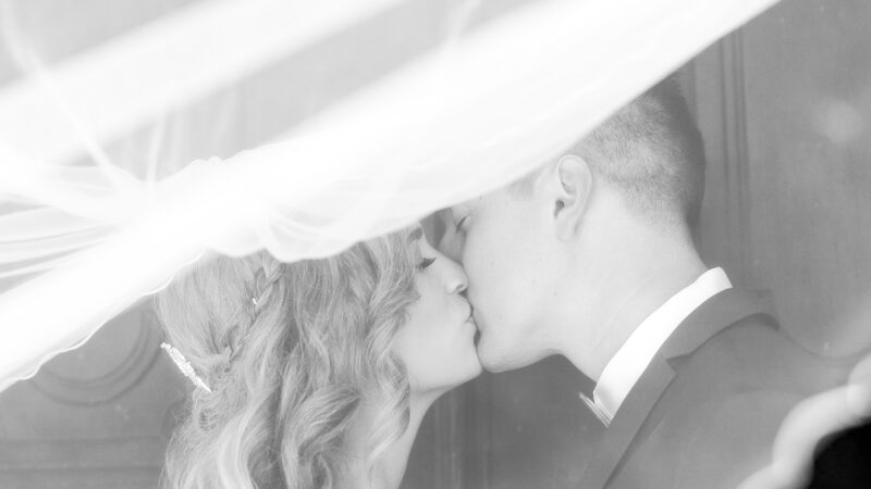 Hvorfor det er vigtigt at hyre en bryllupsfotograf